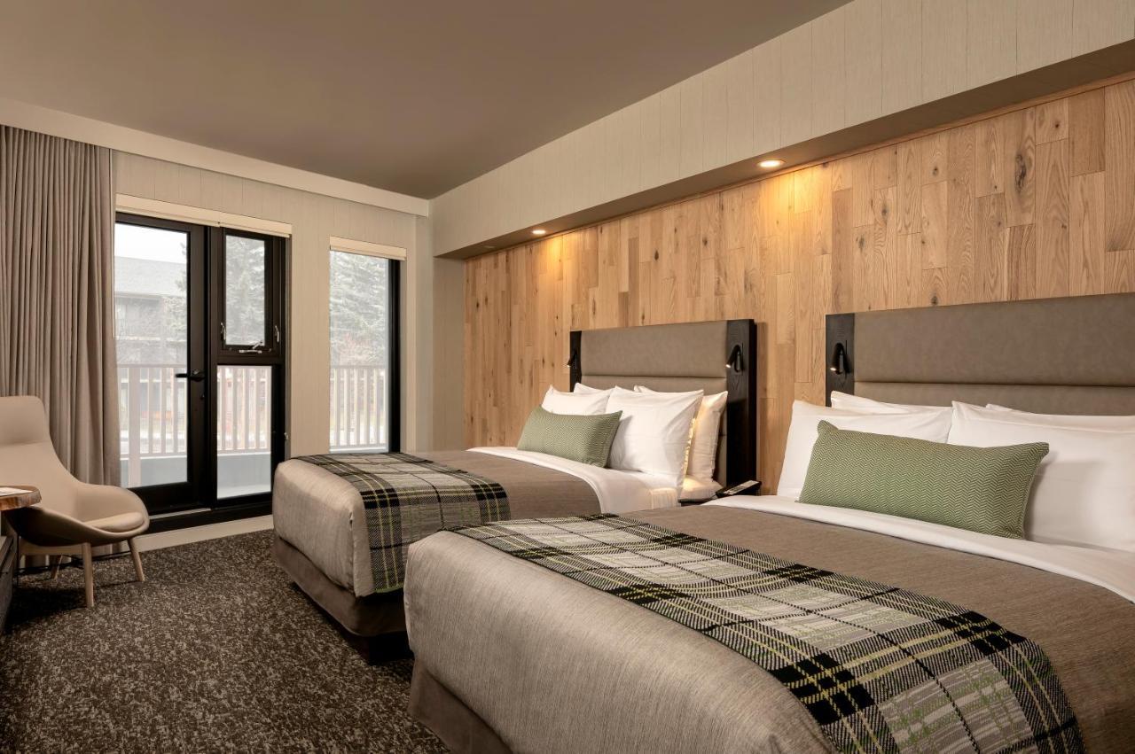 Peaks Hotel And Suites Банф Экстерьер фото